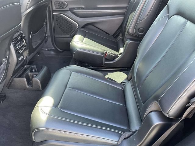 2022 Jeep Grand Cherokee L Limited 4x2