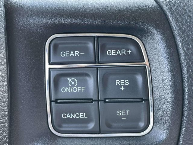 2019 RAM 1500 Classic SLT Crew Cab 4x4 6'4" Box