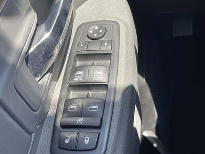 2019 RAM 1500 Classic SLT Crew Cab 4x4 6'4" Box