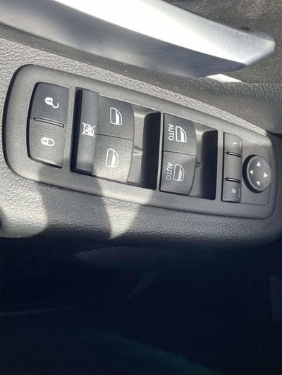 2023 RAM 1500 Big Horn Crew Cab 4x4 5'7" Box