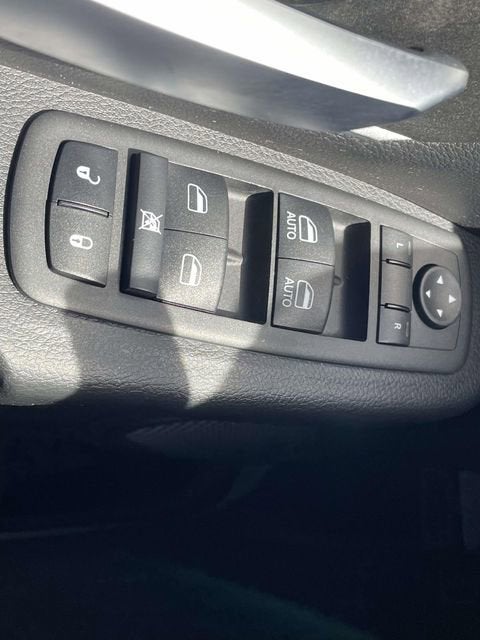 2023 RAM 1500 Big Horn Crew Cab 4x4 5'7" Box