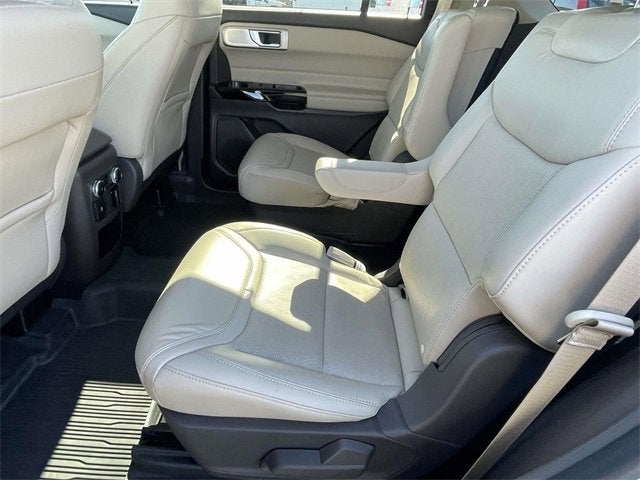 2021 Ford Explorer Platinum