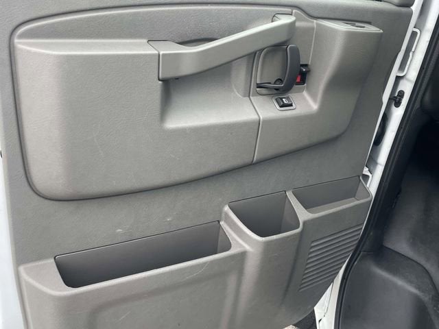 2017 Chevrolet Express Passenger 2500 LS