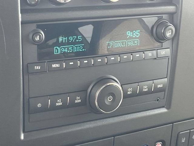 2025 Chevrolet Express Passenger 1LT