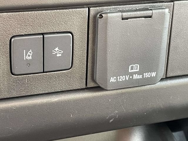 2025 Chevrolet Express Passenger 1LT