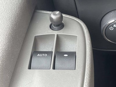 2025 Chevrolet Express Passenger 1LT