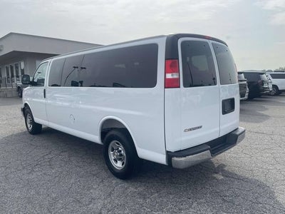 2025 Chevrolet Express Passenger 1LT