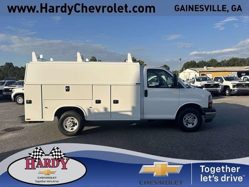 2025 Chevrolet Express Cutaway 3500 1WT