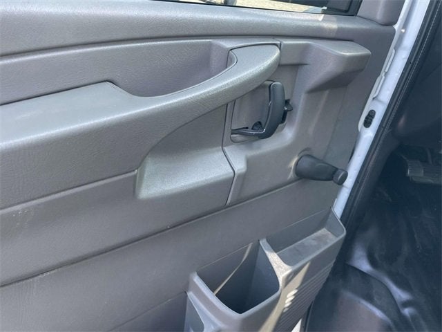 2015 Chevrolet Express Cutaway 3500 CUTWAY