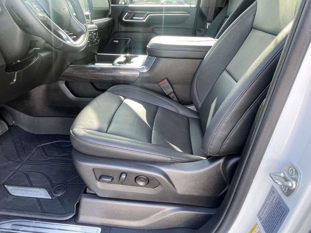 2025 Chevrolet Silverado 3500 HD LTZ DRW