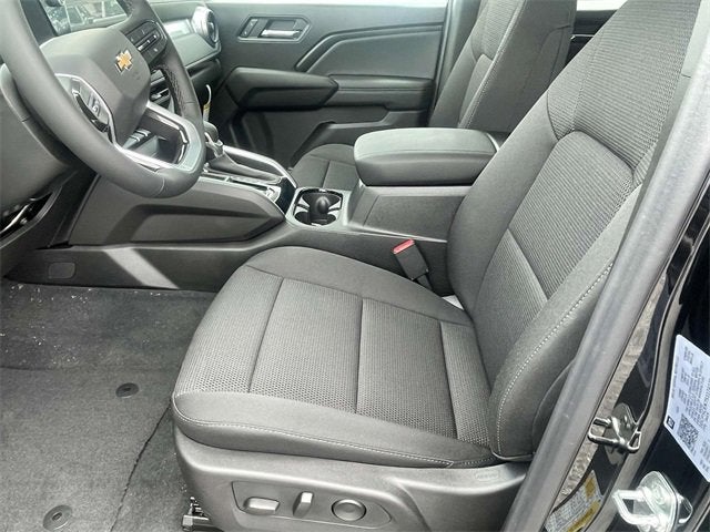 2025 Chevrolet Colorado WT/LT