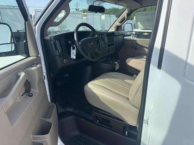 2026 Chevrolet Express Cargo 1WT