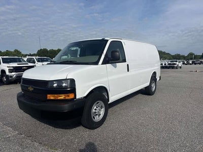 2026 Chevrolet Express Cargo 1WT