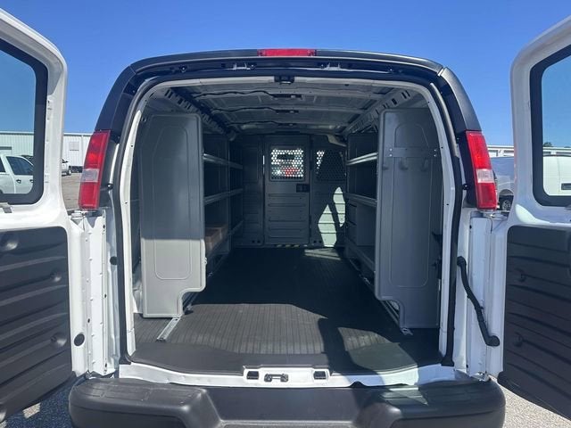2026 Chevrolet Express Cargo 1WT