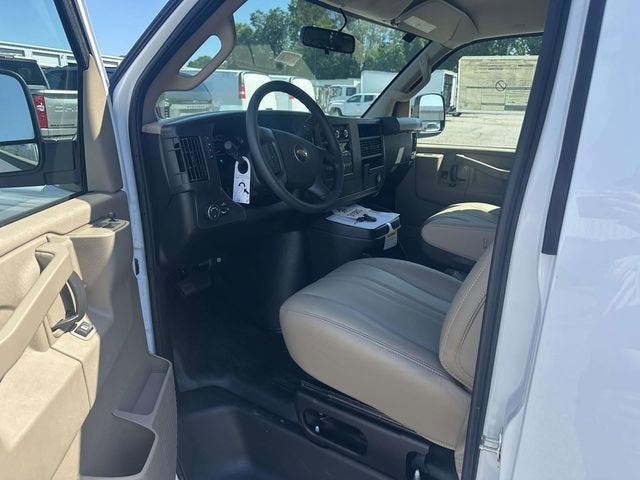 2026 Chevrolet Express Cargo 1WT