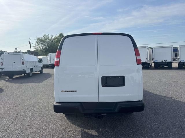 2026 Chevrolet Express Cargo 1WT