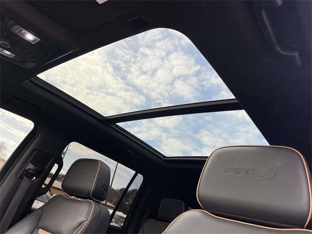 2023 GMC Yukon XL AT4