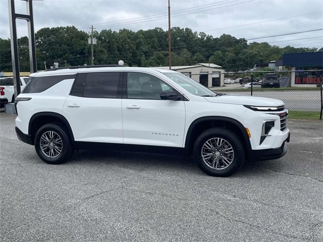 2024 Chevrolet Traverse LT