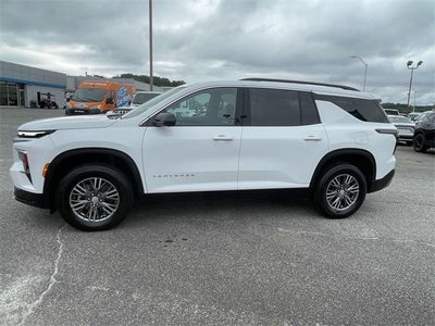 2024 Chevrolet Traverse LT