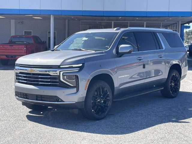 2027 Chevrolet Suburban LT - Photo 7