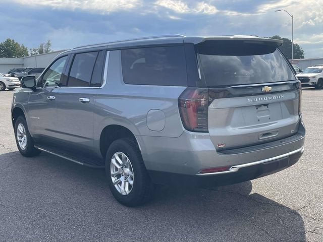 2025 Chevrolet Suburban LT