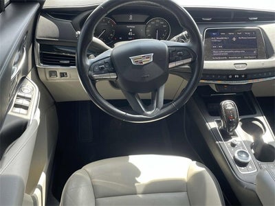 2021 Cadillac XT4 Premium Luxury