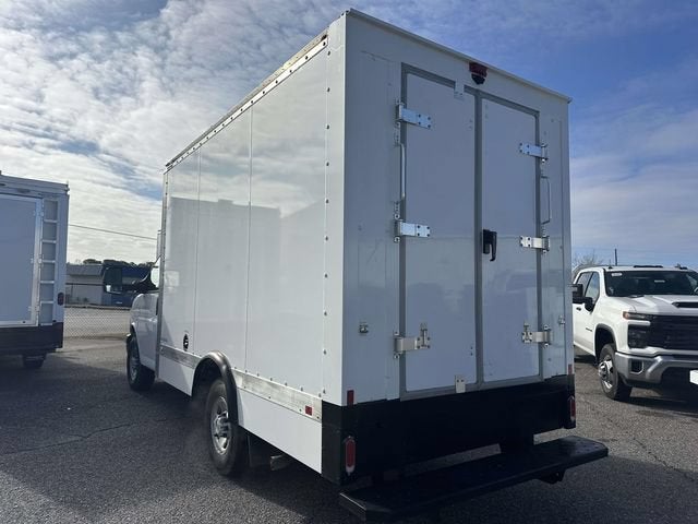 2024 Chevrolet Express Cutaway 3500 1WT