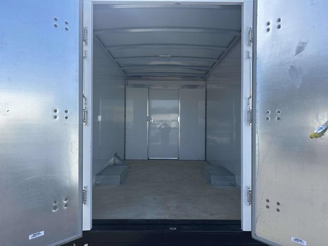 2024 Chevrolet Express Cutaway 3500 1WT