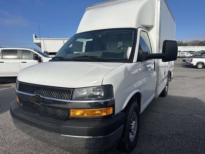 2024 Chevrolet Express Cutaway 3500 1WT