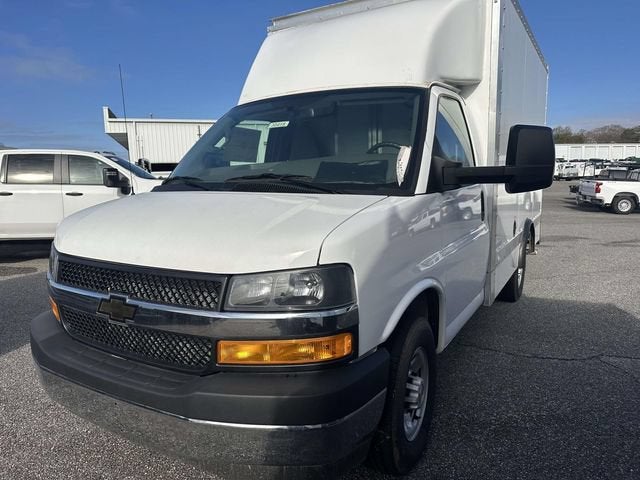 2024 Chevrolet Express Cutaway 3500 1WT