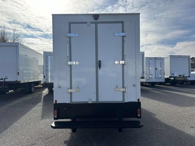 2024 Chevrolet Express Cutaway 3500 1WT