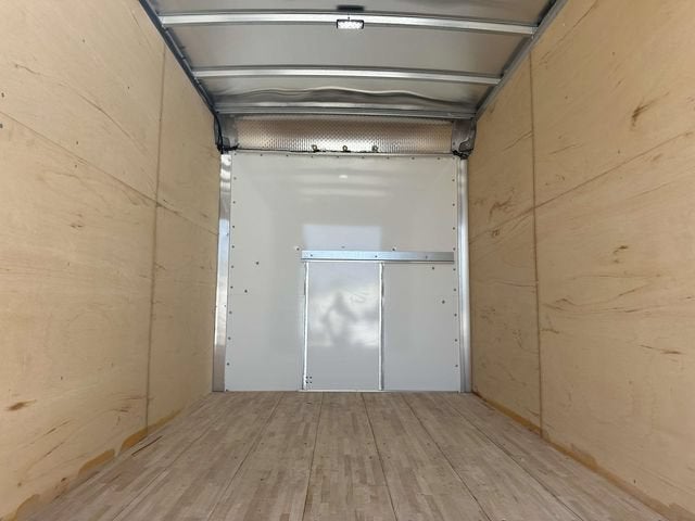 2024 Chevrolet Express Cutaway 3500 1WT