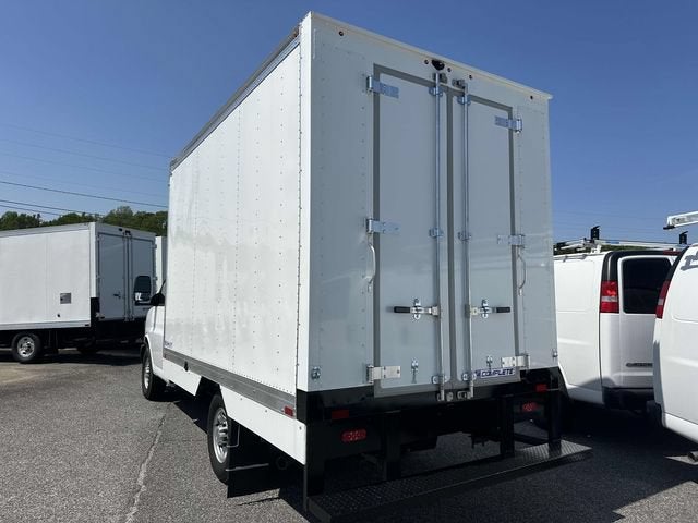 2024 Chevrolet Express Cutaway 3500 1WT