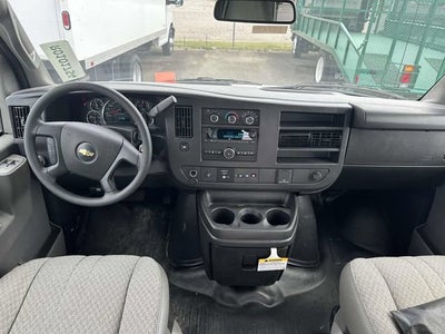 2024 Chevrolet Express Cutaway 3500 1WT