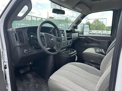 2024 Chevrolet Express Cutaway 3500 1WT