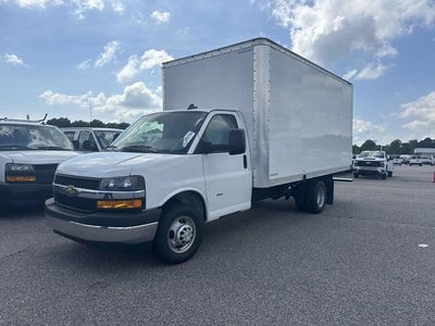 2024 Chevrolet Express Cutaway 3500 1WT