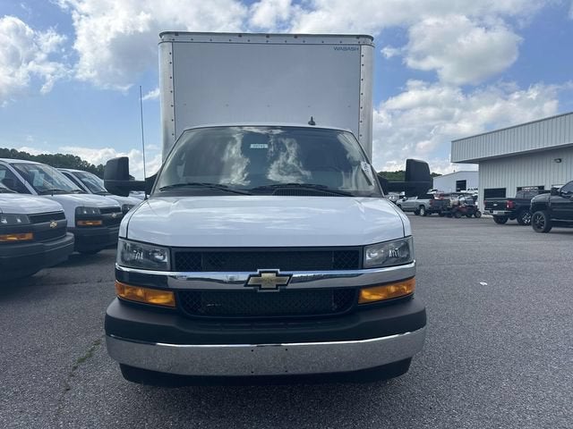 2024 Chevrolet Express Cutaway 3500 1WT