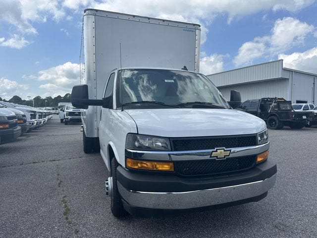 2024 Chevrolet Express Cutaway 3500 1WT