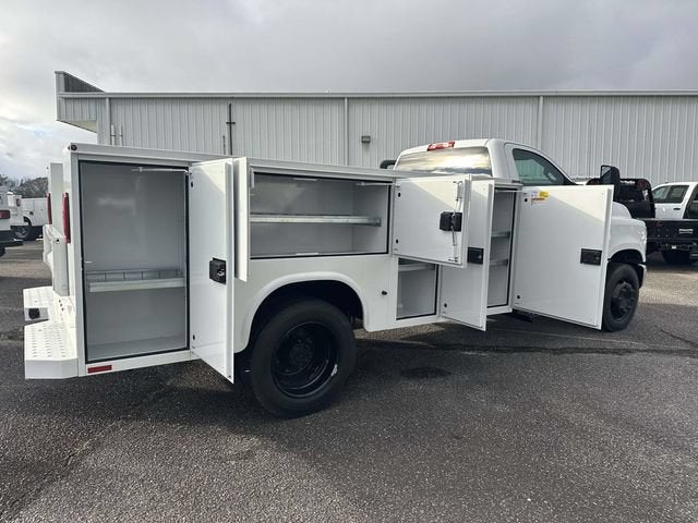 2024 Chevrolet Silverado 5500 HD Work Truck