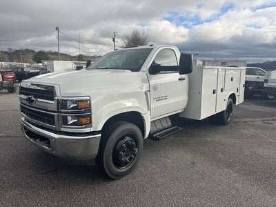 2024 Chevrolet Silverado 5500 HD Work Truck
