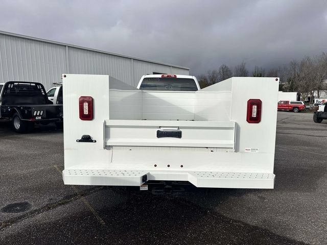 2024 Chevrolet Silverado 5500 HD Work Truck