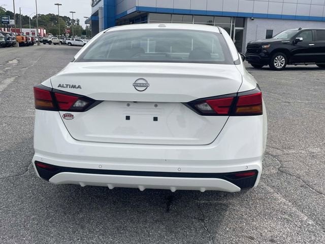 2025 Nissan Altima SV