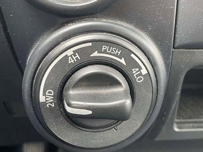 2022 Nissan Titan SV