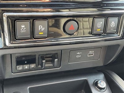 2023 Nissan Titan Platinum Reserve