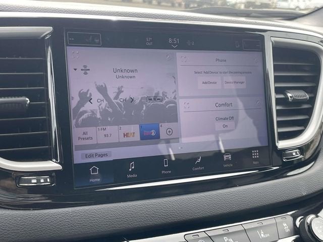 2025 Chrysler Pacifica Select