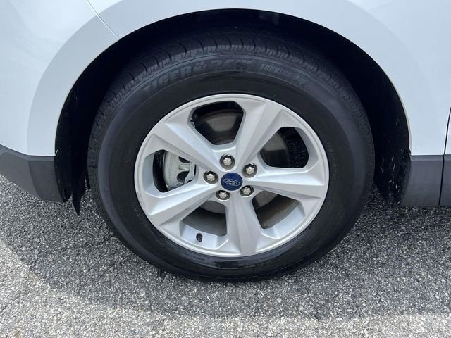 2020 Ford Edge SE