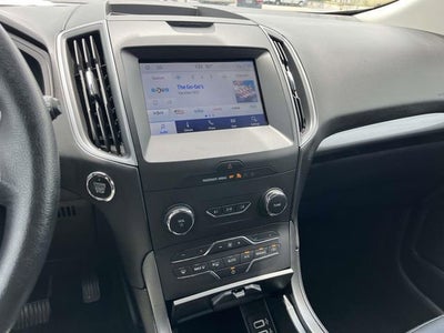 2020 Ford Edge SE