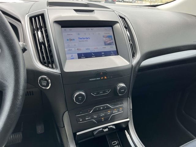 2020 Ford Edge SE