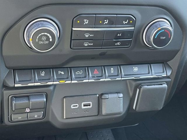 2025 Chevrolet Silverado 2500 HD Custom