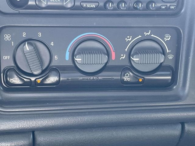 2002 Chevrolet Silverado 1500 LS